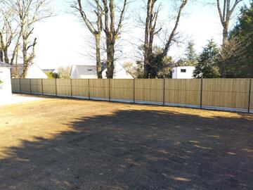 Clôtures pour la sécurité et l'intimité : quelles sont les options ?